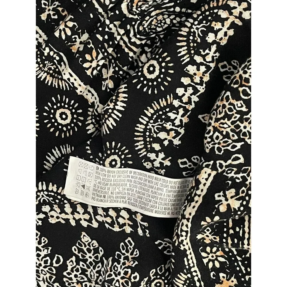 Forever 21 Women's Medallion Print Romper